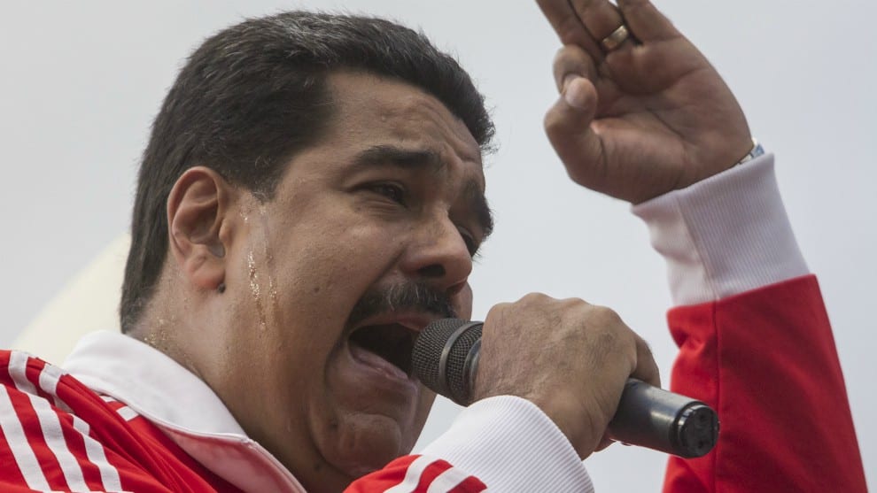 “Venezuela es mucho más bella que el país donde está usted lavando inodoros”: Maduro a migrantes
