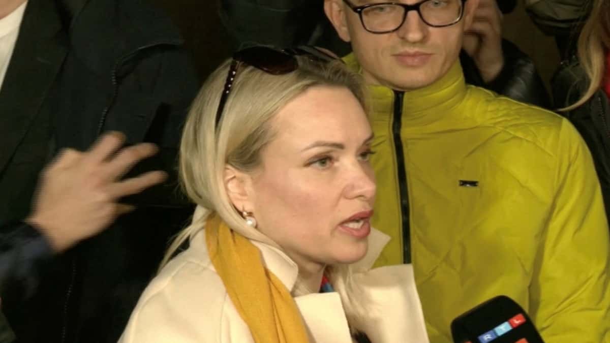 Marina Ovsiannikova, periodista rusa que se posicionó en contra de la invasión militar de su país a Ucrania