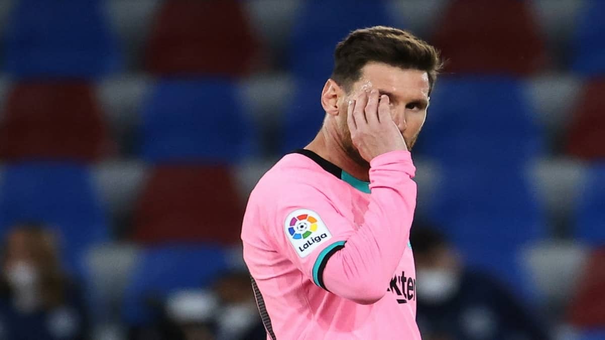 Lionel Messi ve lejos ganar la Liga Española. Foto: AFP