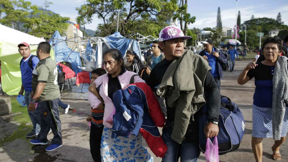 migrantes salvadoreños