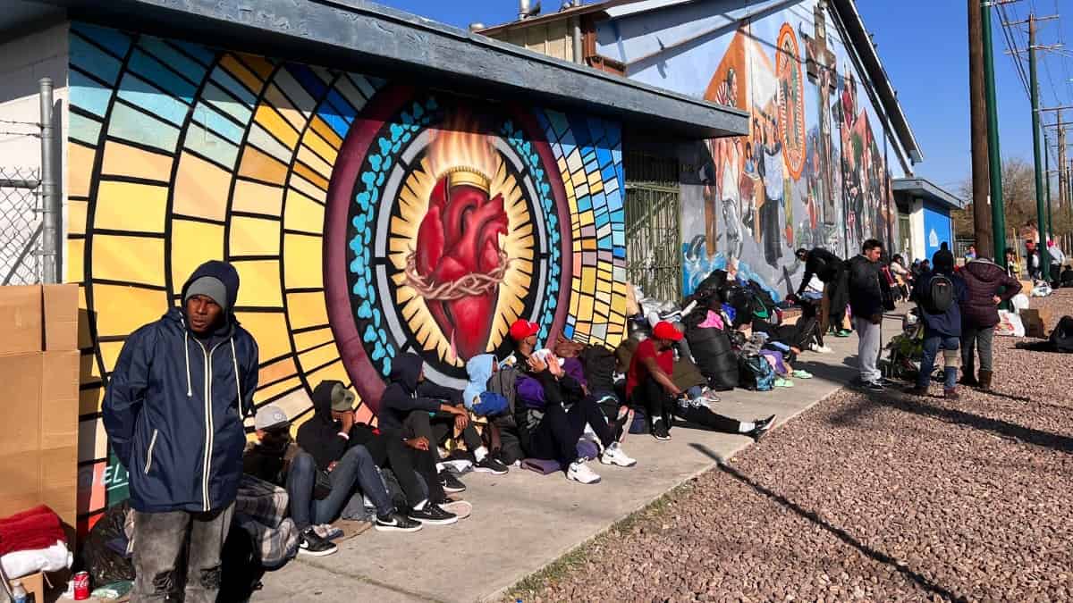 Corte Suprema pone en suspenso el fin del Título 42 que permite masivas expulsiones de migrantes en EE.UU.