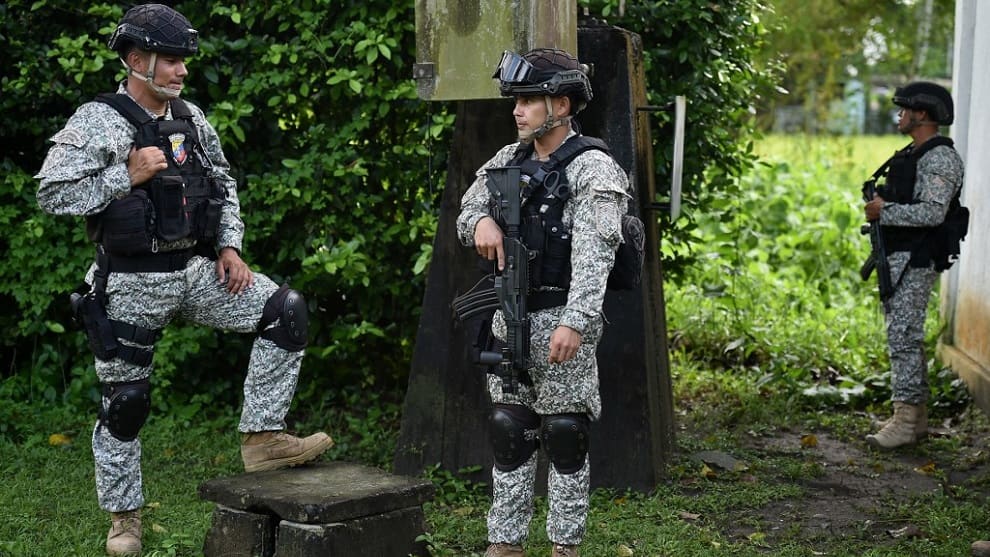 Siete militares aceptan cargos por violación de menor indígena en Colombia