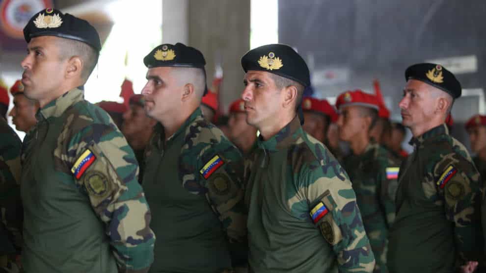 Militares