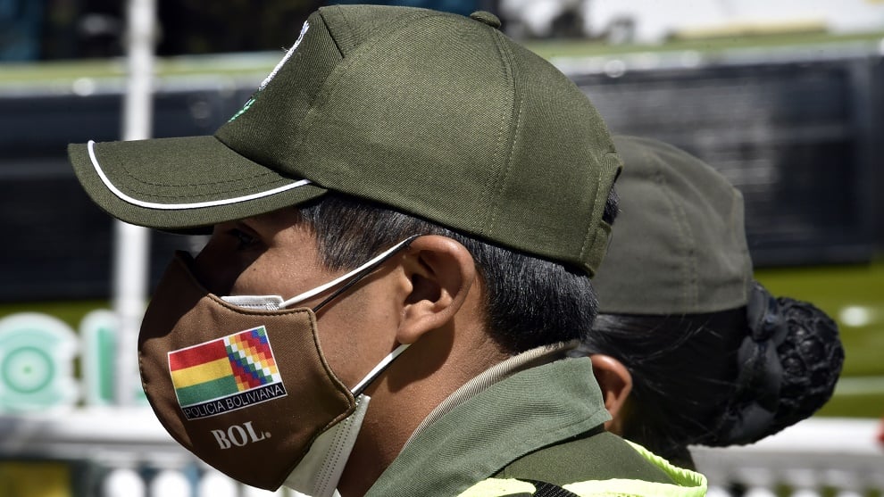 Casi 500 funcionarios de las fuerzas de seguridad de Bolivia se han contagiado de COVID-19