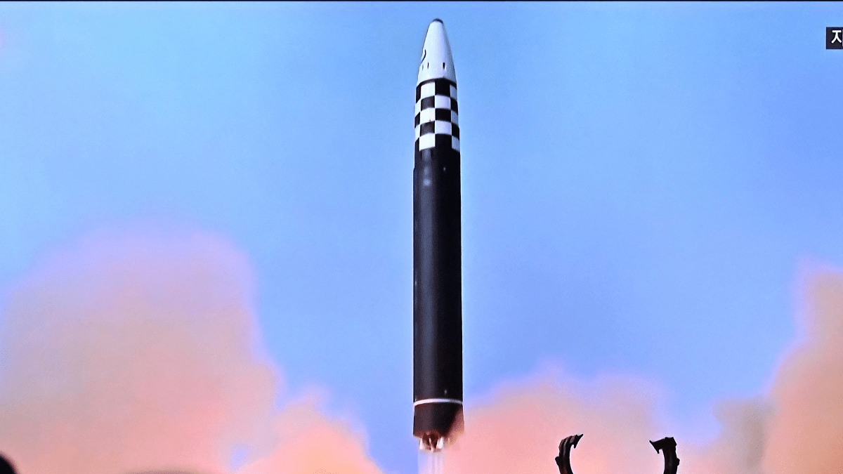 Corea del Norte lanzó un misil balístico de corto alcance al mar de Japón