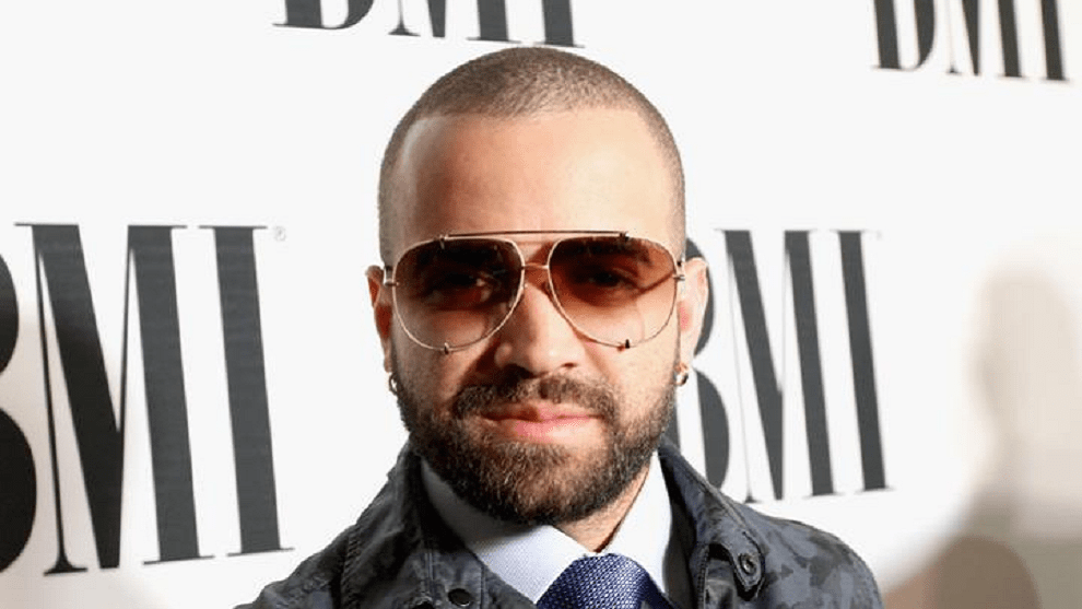 Nacho sigue triunfando en la música y estrena sede de su compañía 'Be ...