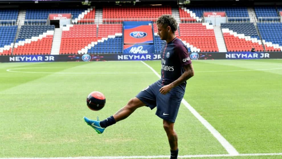 Neymar continuará el entrenamiento este miércoles en el PSG después de la lesión
