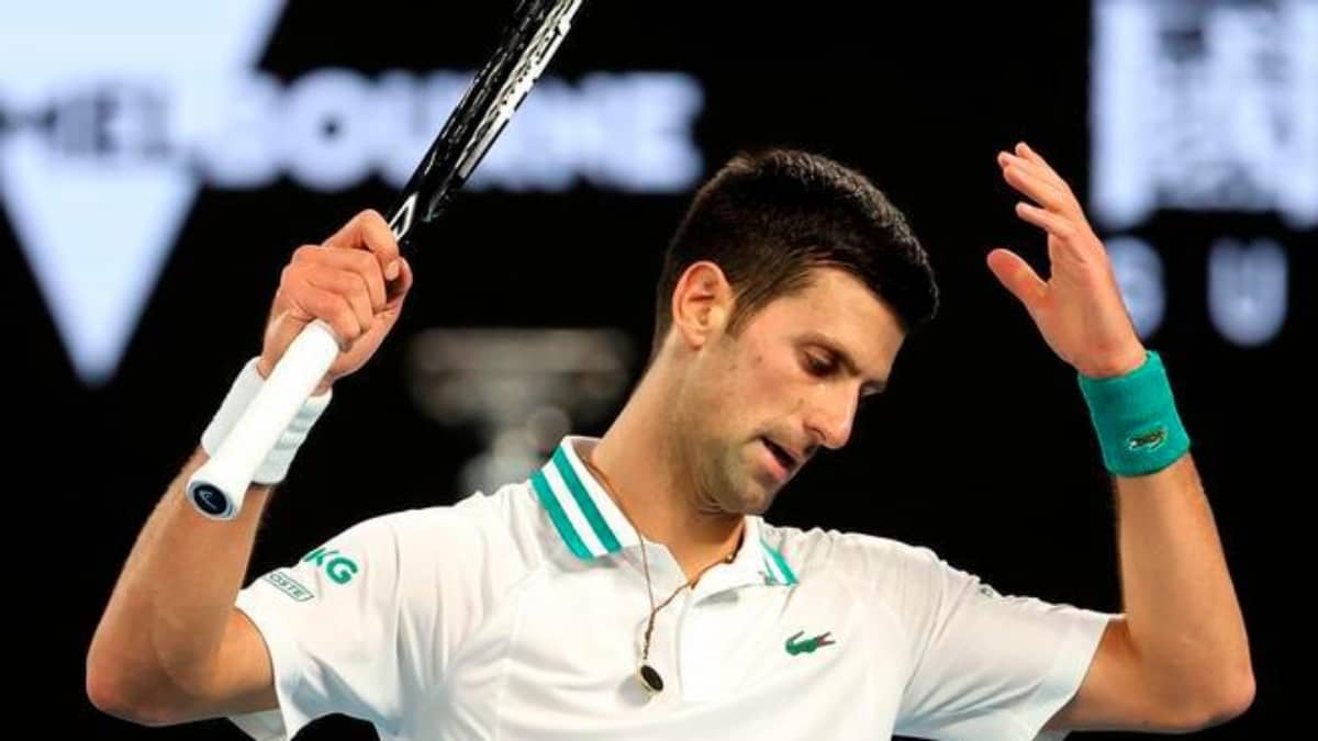 El tenista Novak Djokovic no ha podido competir al máximo nivel por su negativa a vacunarse contra el covid. Foto: AFP El tenista Novak Djokovic no ha podido competir al máximo nivel por su negativa a vacunarse contra el covid. Foto: AFP
