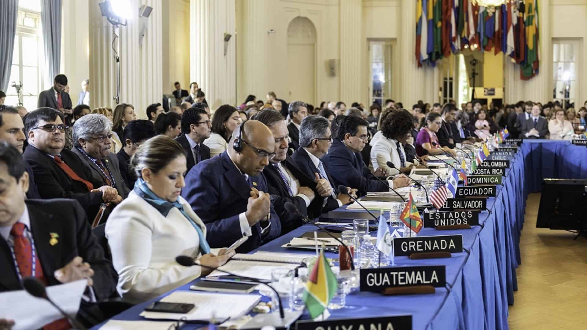 Foto tomada del Twitter: @OEA_oficial