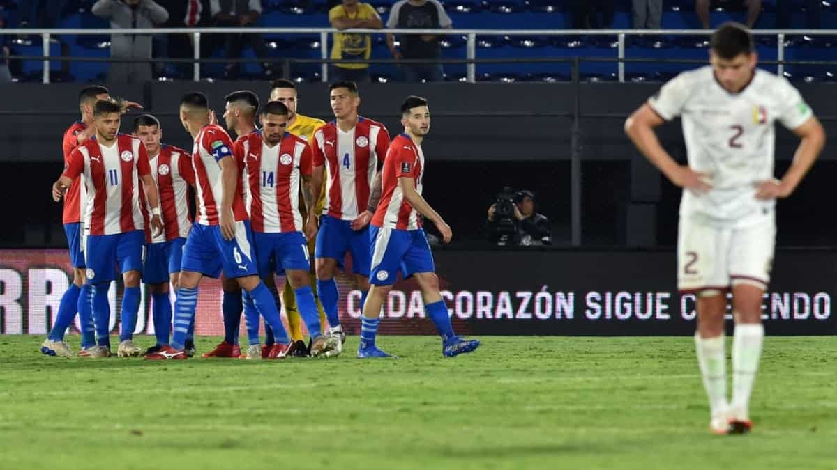 Paraguay sumó su segunda victoria en estas Eliminatorias Sudamericanas ante Venezuela. Foto: AFP