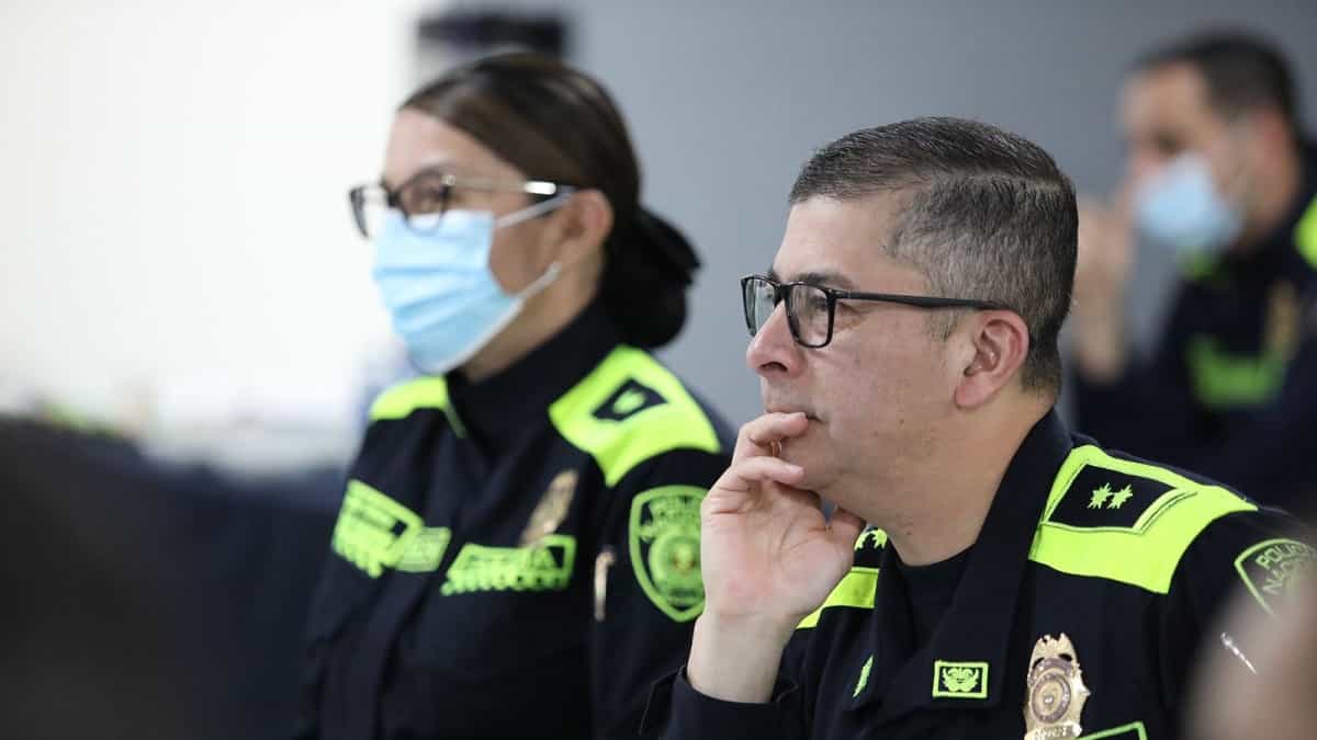 Autoridades colombianas- @PoliciaColombia