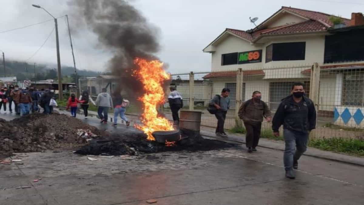 Grupos que apoyan a Yaku Pérez desconocen resultados electorales en Ecuador. Foto: Johnny Guambaña / El Universo