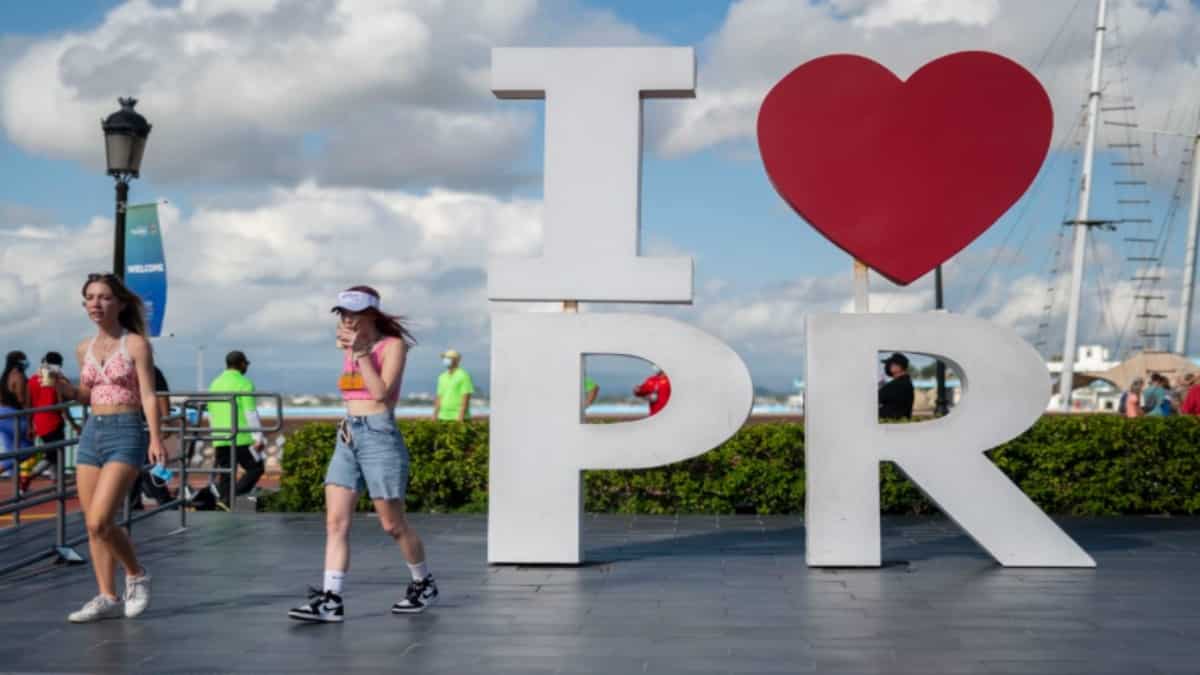 Puerto Rico se despide de algunas medidas por la pandemia de Covid