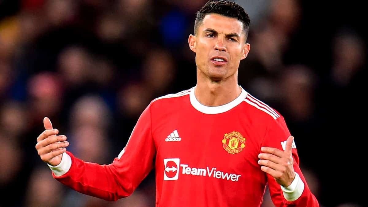 Figura de cera de Cristiano Ronaldo en Dubái fue exhibida con un insólito error