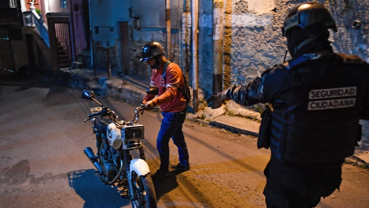 Punto de control policial / Foto referencia - AFP