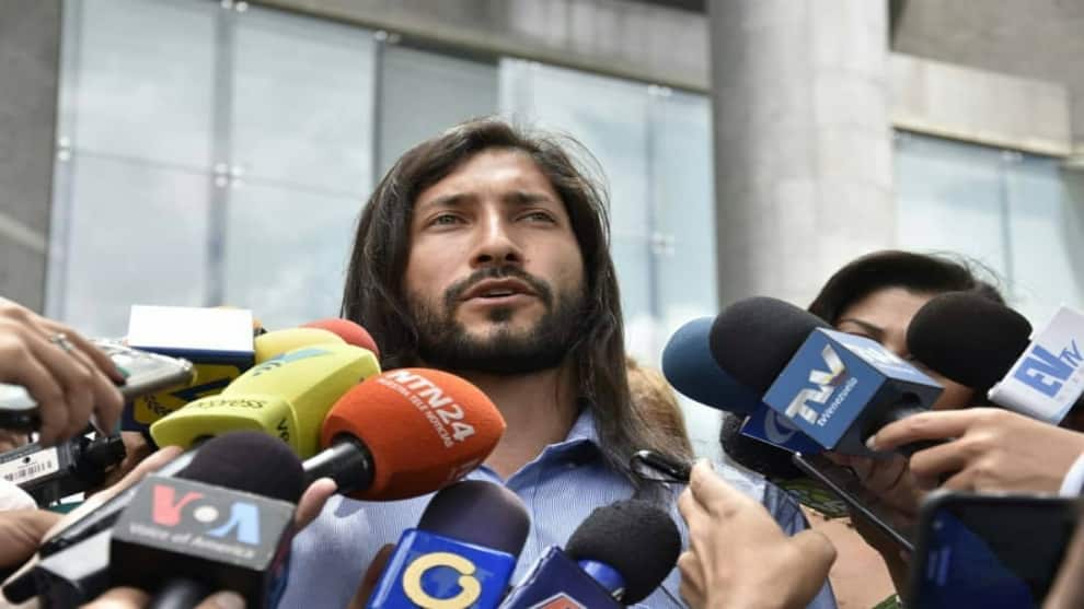 Padre del diputado Renzo Prieto exige al régimen una fe de vida de su hijo