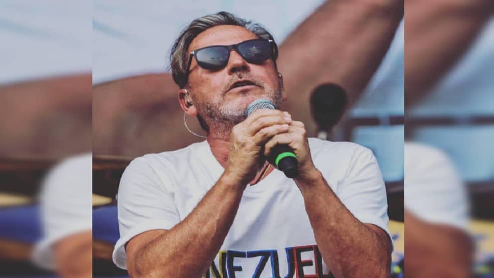 La emotiva petición de Ricardo Montaner para apoyar a los migrantes venezolanos Ricardo Montaner