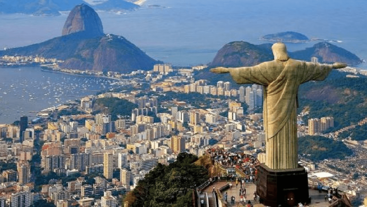 Centros comerciales de Río podrán abrir 24 horas para evitar aglomeraciones y pese a repunte de contagios