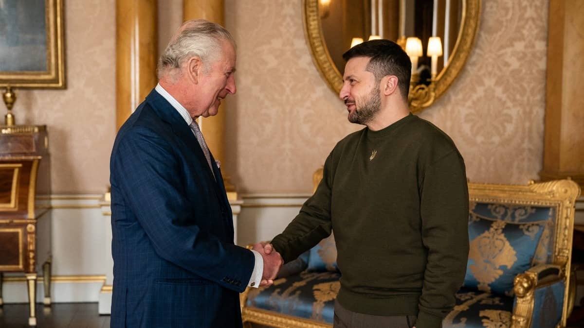 Volodímir Zelenski se reunió con el rey Carlos III en el palacio de Buckingham