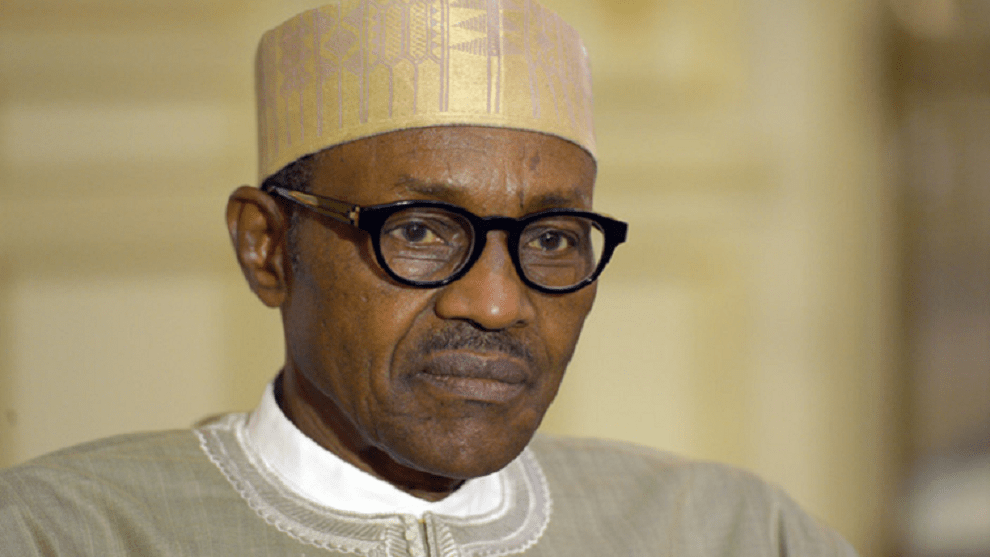 El presidente de Nigeria aumenta el salario mínimo en dos tercios ($ 83)