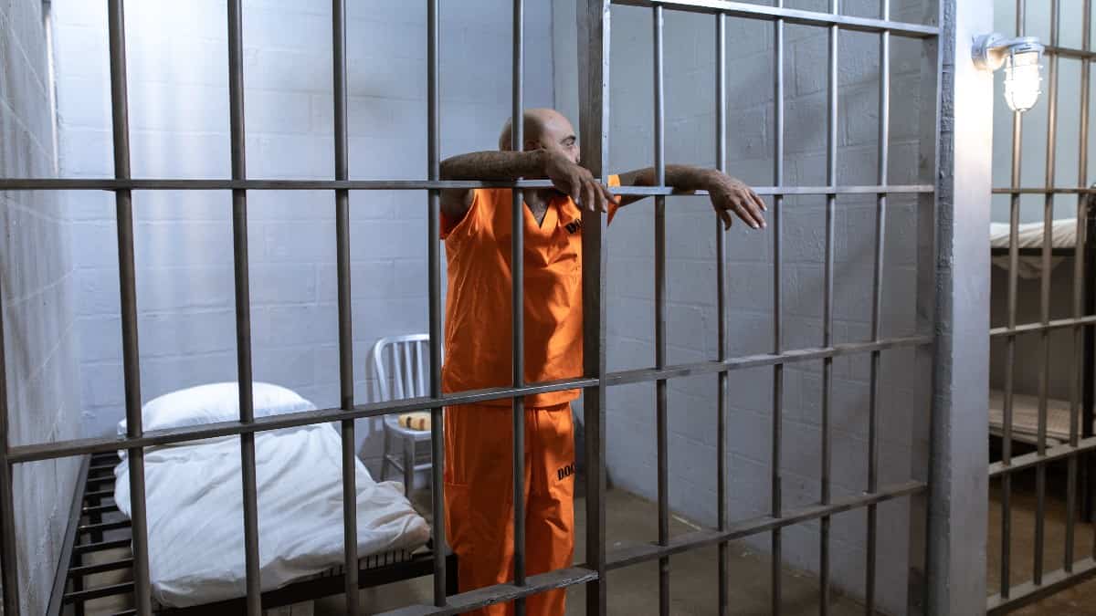 Condado de Estados Unidos cobrará 5 dólares a los presos por cada día en prisión