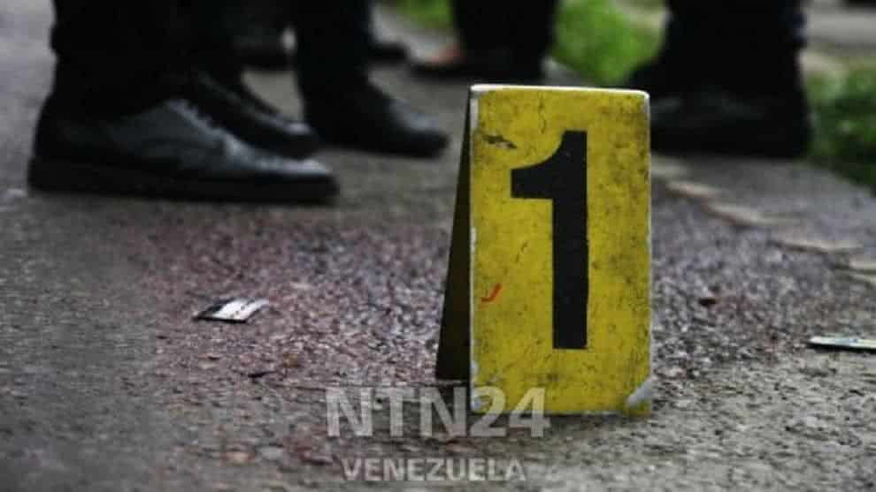 Lanzan cadáver por un bajante de basura en Caracas