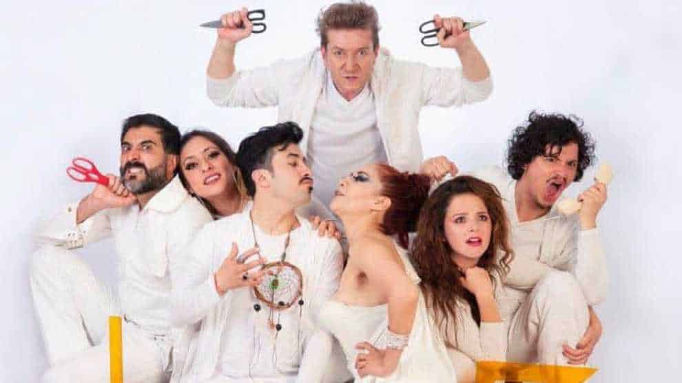 SUEÑO DE UNA NOCHE DE OFICINA