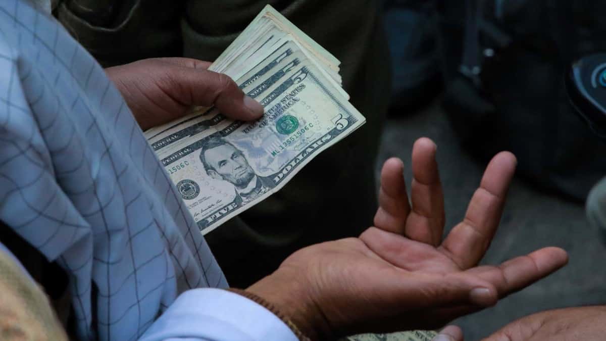 Precio del dólar en Colombia este martes #11Ene