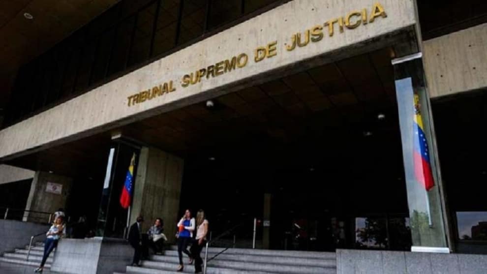 TSJ de Maduro valida junta directiva de Parra y prohíbe instalación de parlamento virtual