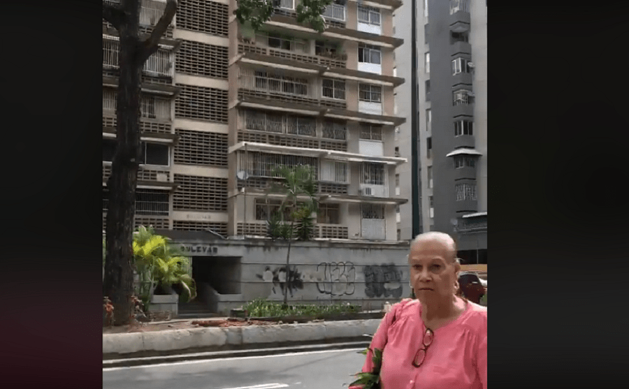 Venezolana capturada robando matas/Foto: Captura del video