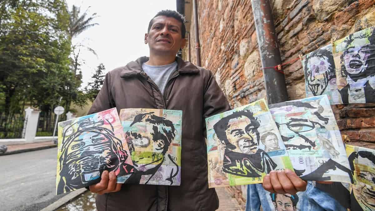 Cristian Vásquez, el venezolano que supera el luto con particulares retratos