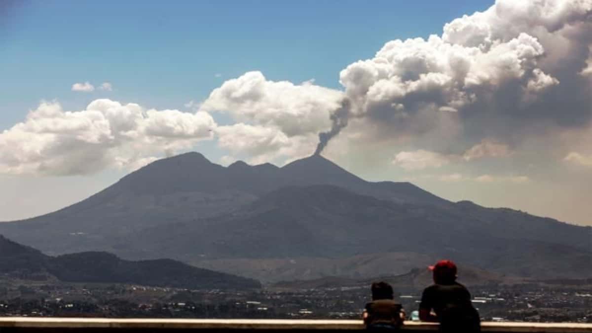 El volcán Pacaya, en Guatemala, mantiene un "nivel alto de actividad". Foto: EFE