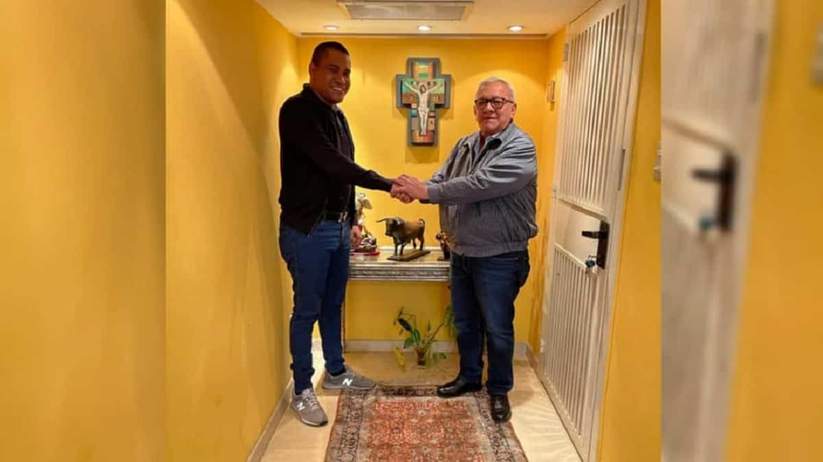 Bernabé Gutiérrez, diputado ante la AN, y Leocnis García