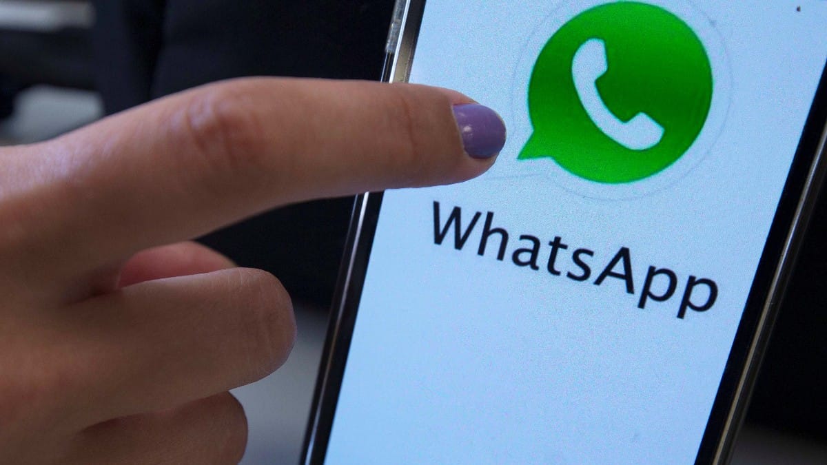 Aplicación WhatsApp en un celular / foto (EFE)