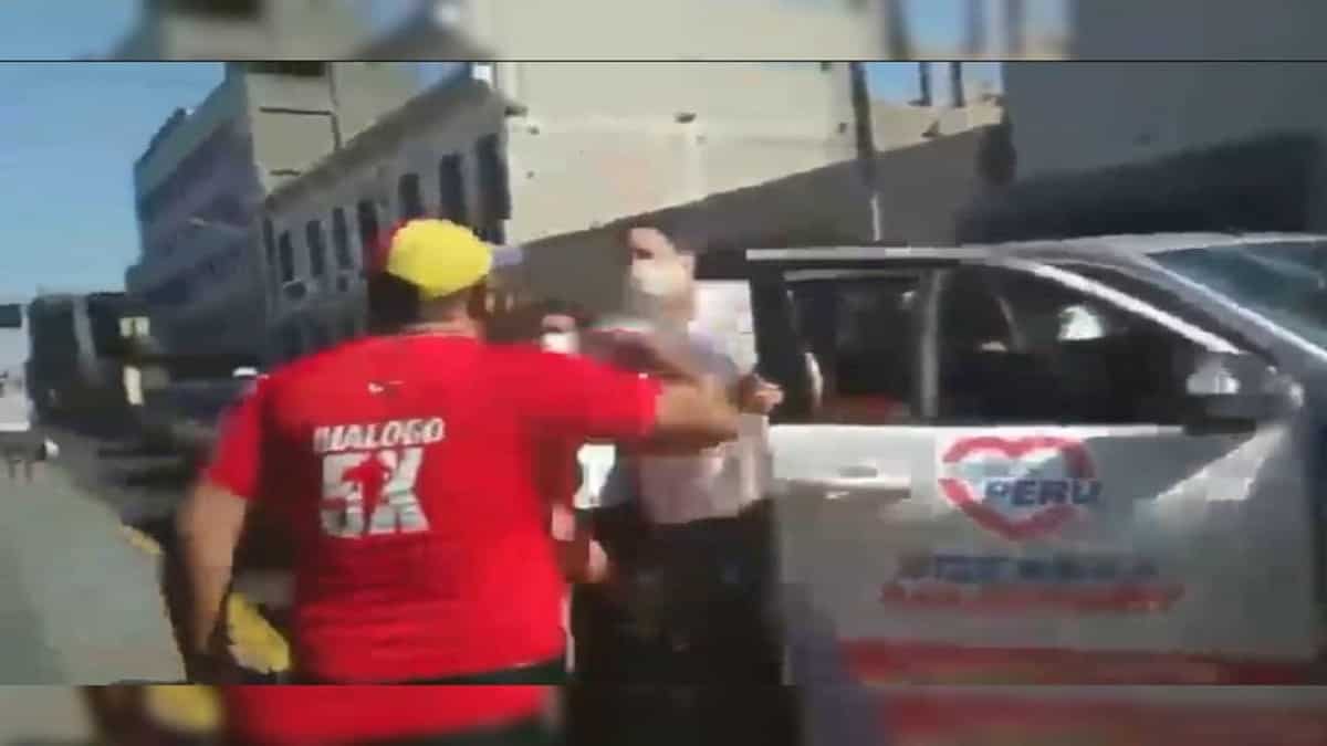 Venezolano en Perú increpó a candidato presidencial que prometió expulsar la migración